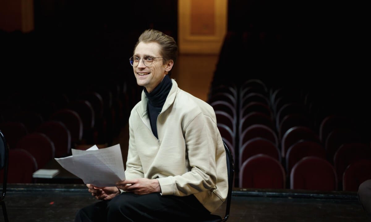 theatre artist template about page header img.jpg